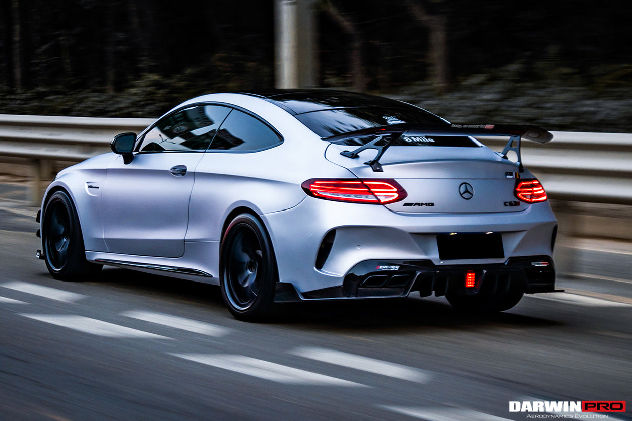 Parachoques trasero de fibra de carbono parcial DarwinPRO IMP Performance para Mercedes Benz Clase C Coupé 2015-2023