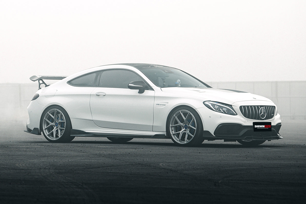 Faldones laterales DarwinPRO de fibra de carbono de alto rendimiento para Mercedes Benz C63 Clase C Coupé IMP (2015-2021)