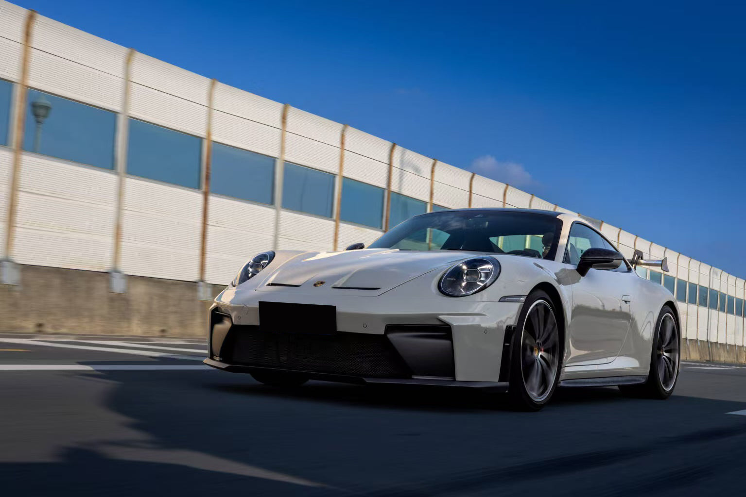 DarwinPRO 2019-2024 Porsche 911 992.1 Carrera &amp; S &amp; 4 &amp; 4S &amp; Targa &amp; Turbo S Convert 992.2 Facelift GT3 Style Hood