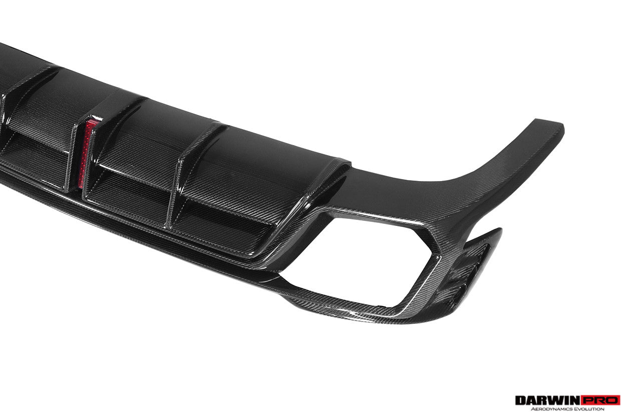 Difusor trasero DarwinPRO 2017-2024 Audi RS4 B9 estilo BKSS con aletas