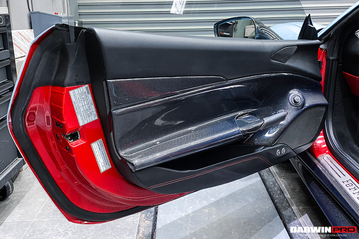 Panel de puerta interior de fibra de carbono DarwinPRO para Ferrari 488 GTB y Spider (2015-2020)