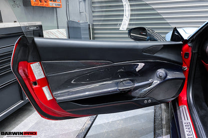 Panel de puerta interior de fibra de carbono DarwinPRO para Ferrari 488 GTB y Spider (2015-2020)