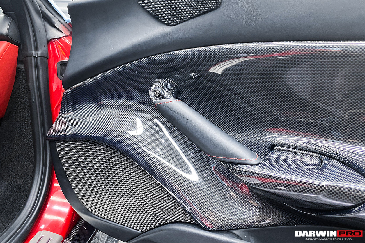 Panel de puerta interior de fibra de carbono DarwinPRO para Ferrari 488 GTB y Spider (2015-2020)