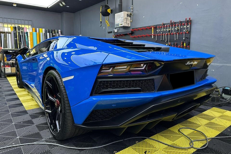 DarwinPRO Autoclave Carbon Fiber Rear Side Scoops | 2017-2021 Lamborghini Aventador LP740 Coupe