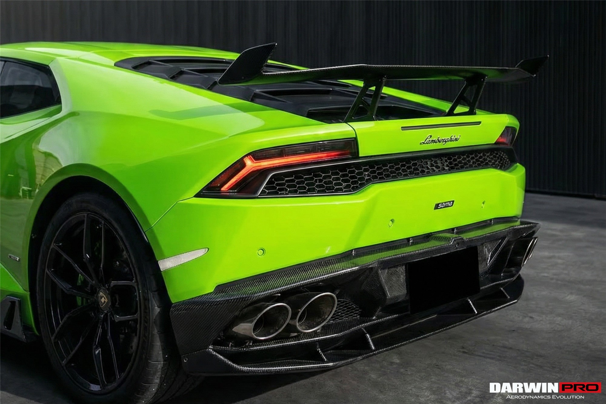DarwinPRO 2015-2020 Lamborghini Huracan LP610 AO Style Carbon Fiber Rear Diffuser