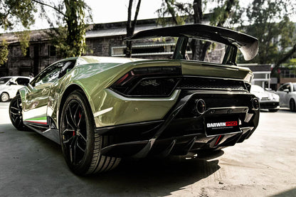 Parrilla de escape de parachoques trasero de carbono seco DarwinPRO para Lamborghini Huracan Performante 2017-2020