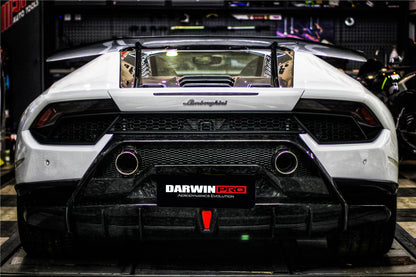 Parrilla de escape de parachoques trasero de carbono seco DarwinPRO para Lamborghini Huracan Performante 2017-2020