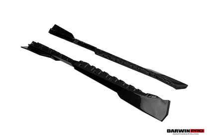 Faldones laterales de fibra de carbono autoclave estilo OE para Lamborghini Revuelto DarwinPRO 2023-UP