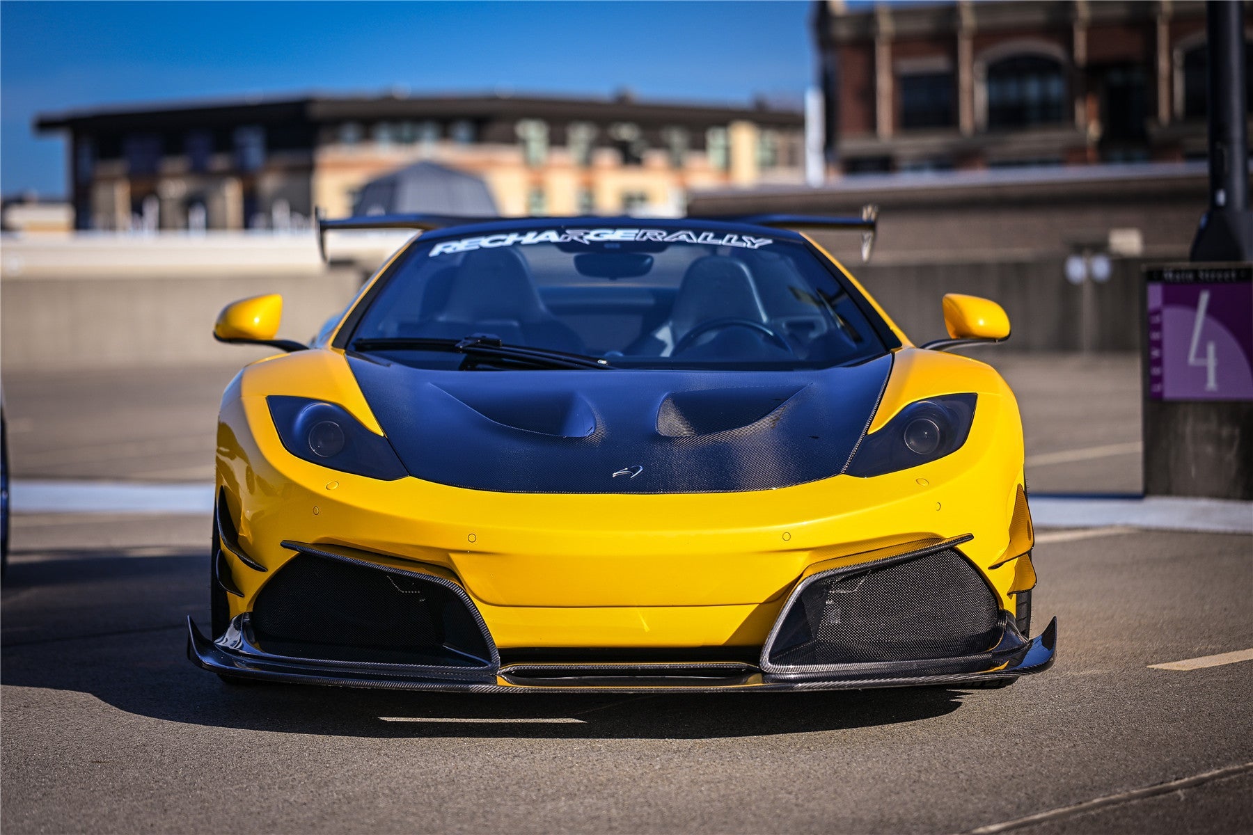 Parachoques delantero DarwinPRO Rebel Performance Style de fibra de carbono parcial con borde | McLaren MP4, 12C (2011-2014)