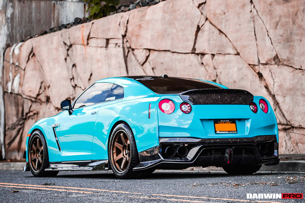 Faldones laterales de fibra de carbono DarwinPRO para Nissan GTR R35 EBA BKSS (2008-2023)