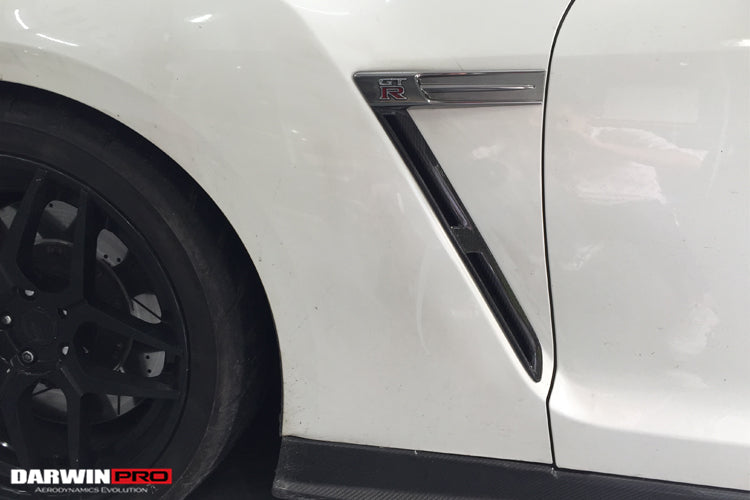 Ventilaciones de guardabarros de fibra de carbono DarwinPRO | Nissan GTR R35 2008-2023