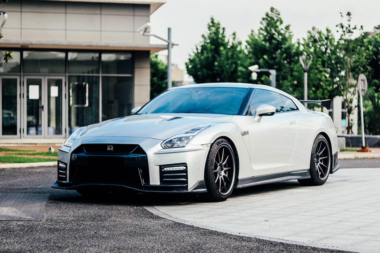 Faldones laterales de fibra de carbono DarwinPRO para Nissan GTR R35 CBA DBA NSM (2008-2023)