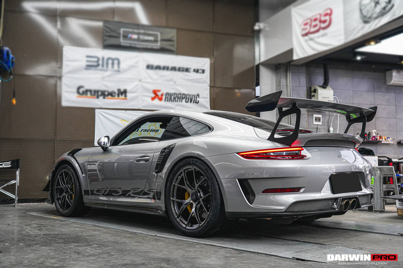 DarwinPRO Autoclave Carbon Fiber Rear Bumper Vents | 2015-2019 Porsche 911 991.2 GT3RS Only