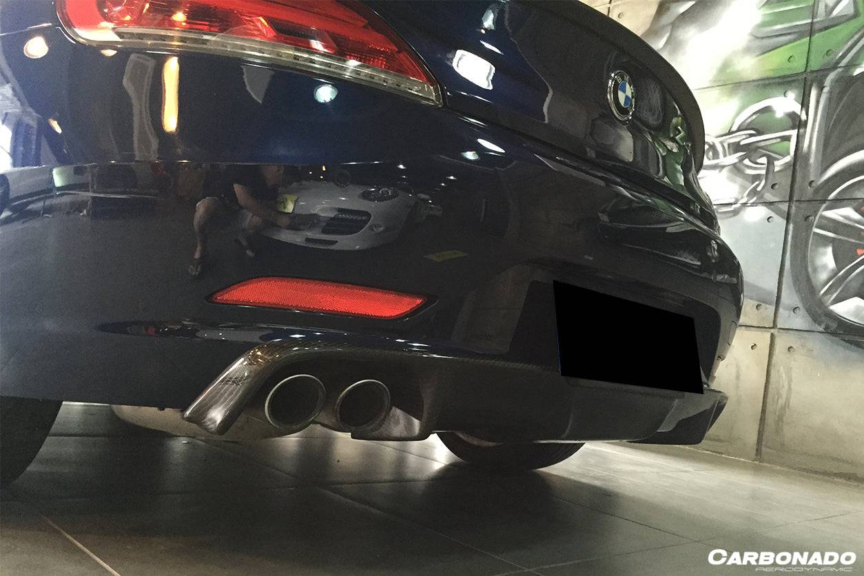 Carbonado 2009-2016 BMW Z4 E89 D3 Style Carbon Fiber Rear Lip