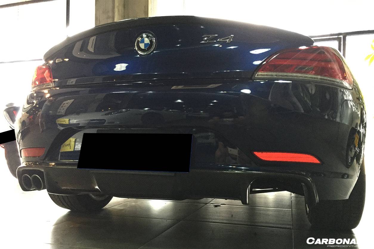 Carbonado 2009-2016 BMW Z4 E89 D3 Style Carbon Fiber Rear Lip