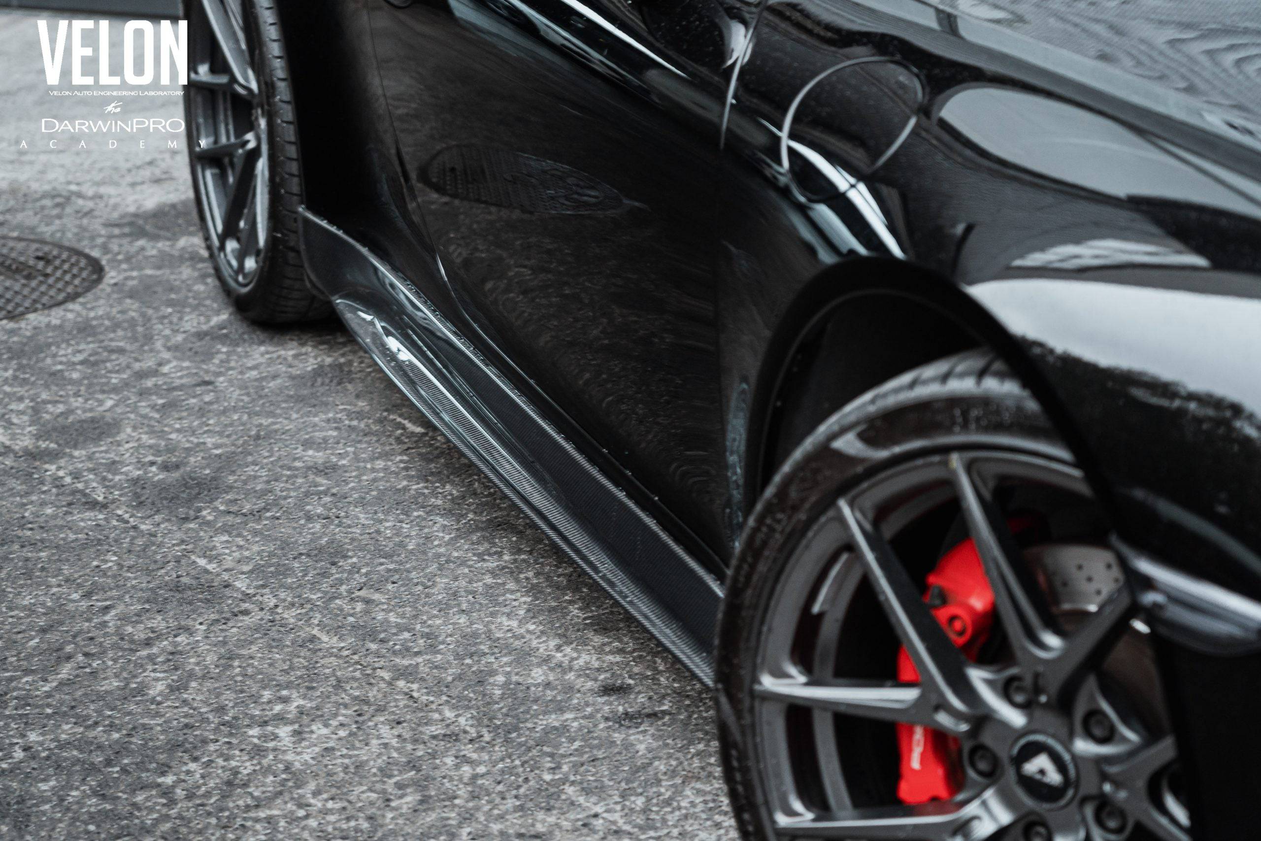 Carbonado 2012-2015 Porsche 911 991 Carrera S VRS Style Carbon Fiber Side Skirts