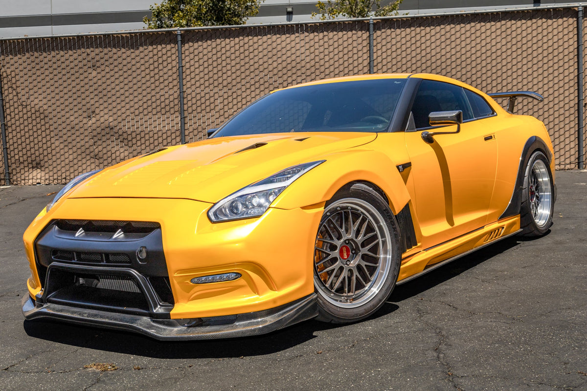 APR Performance GT2 AeroMirror - Nissan R35 GTR (GT-650002L)