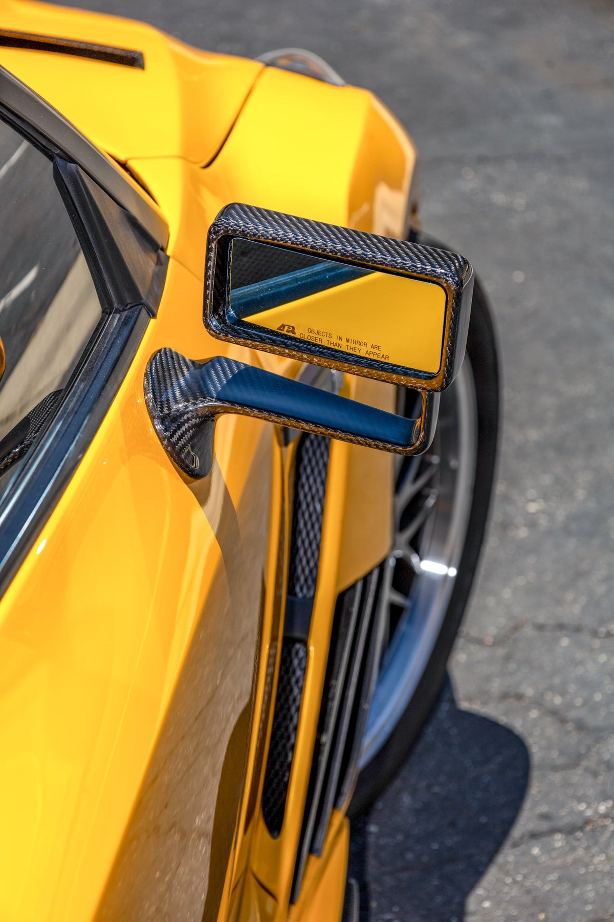 APR Performance GT2 AeroMirror - Nissan R35 GTR (GT-650002L)