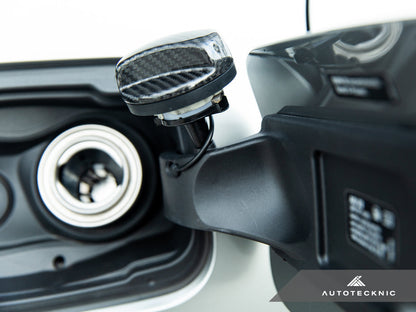 AutoTecknic Dry Carbon Competition Fuel Cap Cover - U11 X1