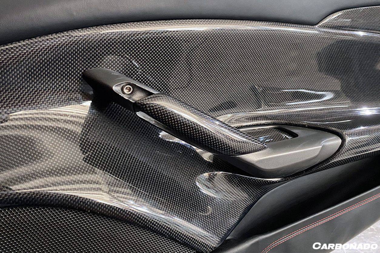 Carbonado 2015-2020 Ferrari 488 GTB Spider OE Style Carbon Fiber Door Handle Interior