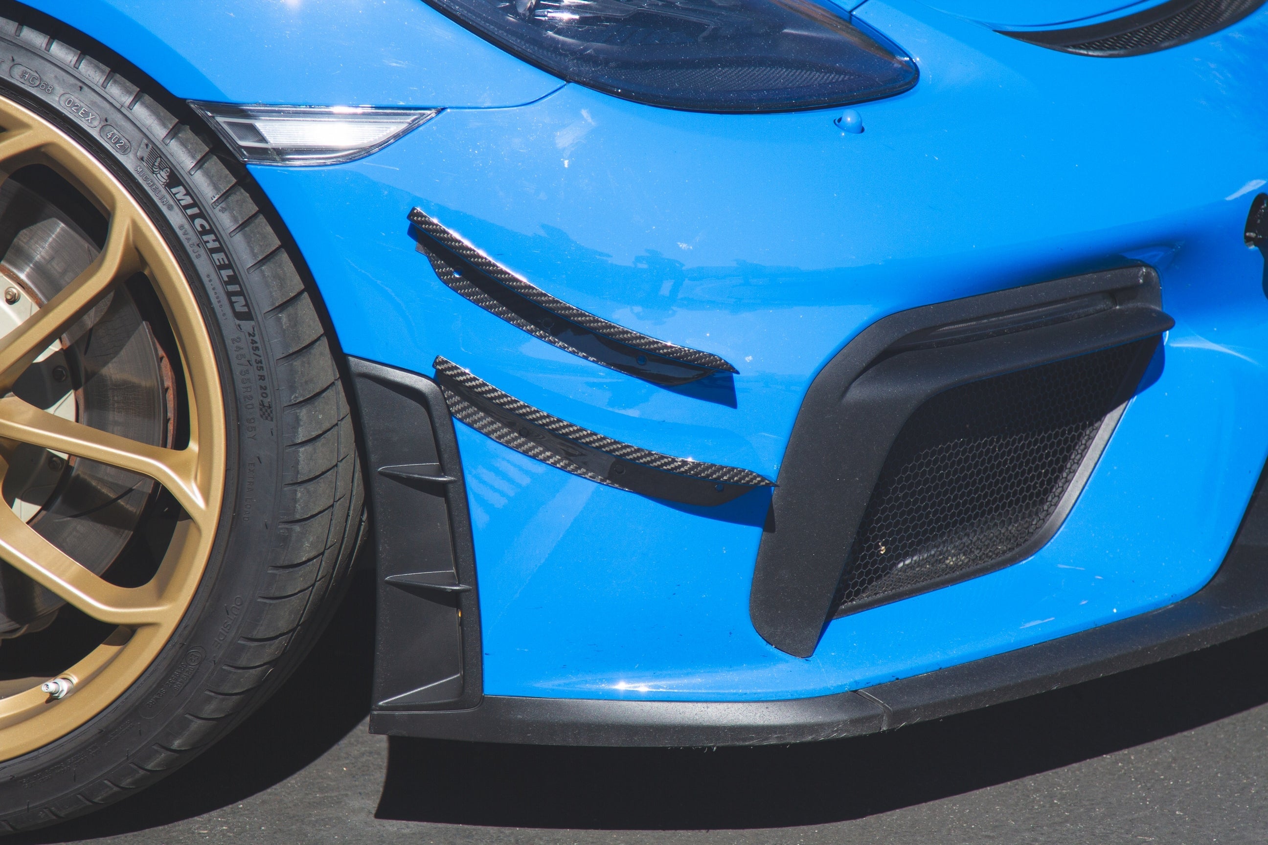 Botes de fibra de carbono APR (2020-2023 Porsche 718 Cayman GT4)