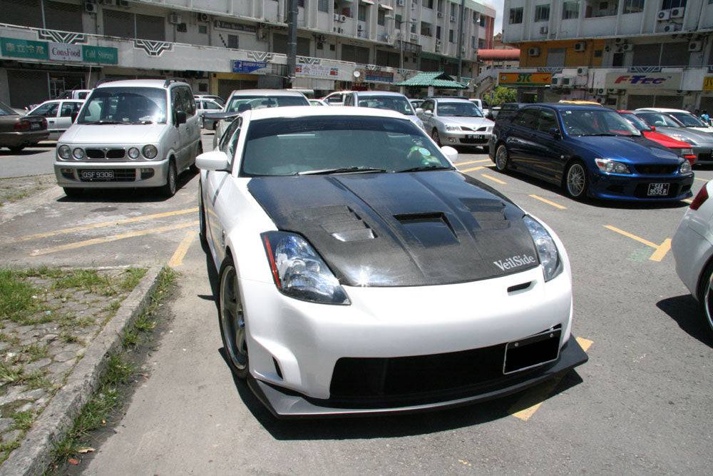 Carbonado VT Style Hood | 2003-2005 Nissan 350Z