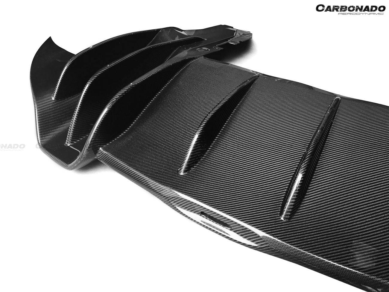 Difusor trasero de fibra de carbono estilo OEM para McLaren 540C, 570S y 570GT (2015-2020)