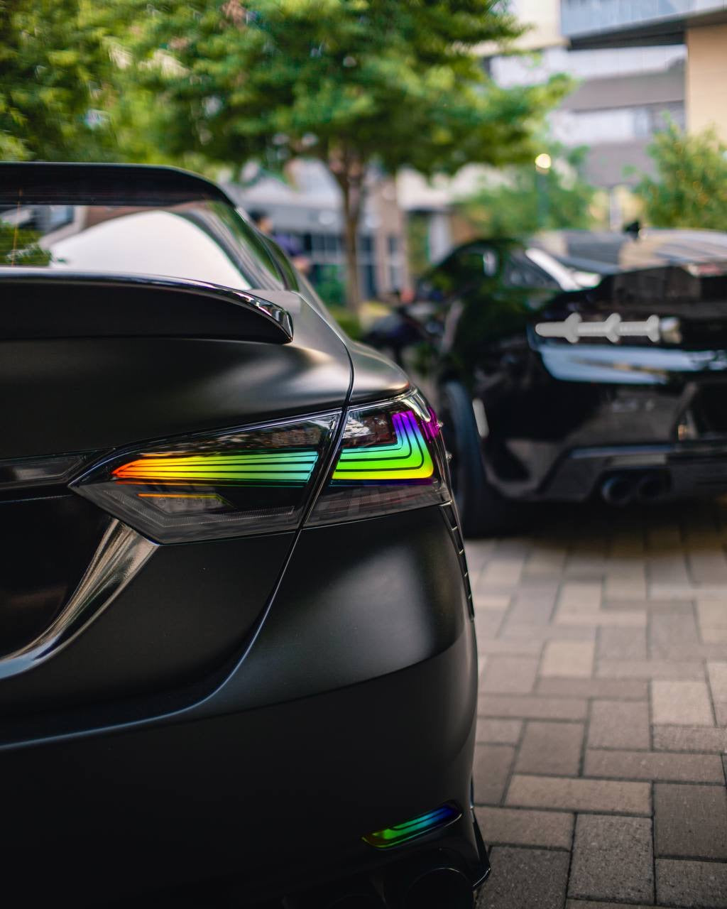 Luces traseras LED NTXGlow estilo Nike RGB (Toyota Camry 2018-2023)