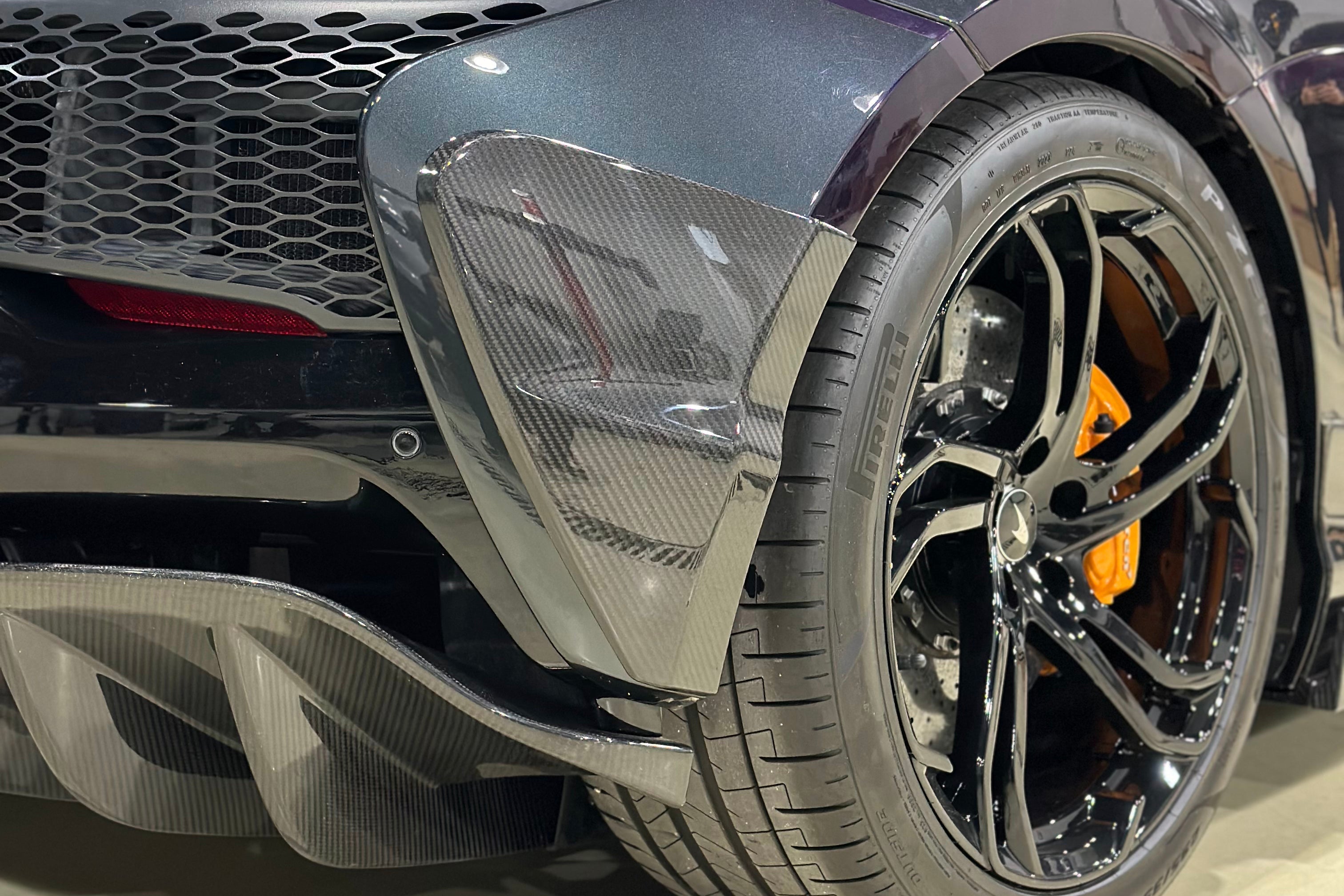 Carbonado 2023-UP McLaren Artura Coupe | Spider NVT Style Autoclave Carbon Fiber Rear Bumper Side Panels