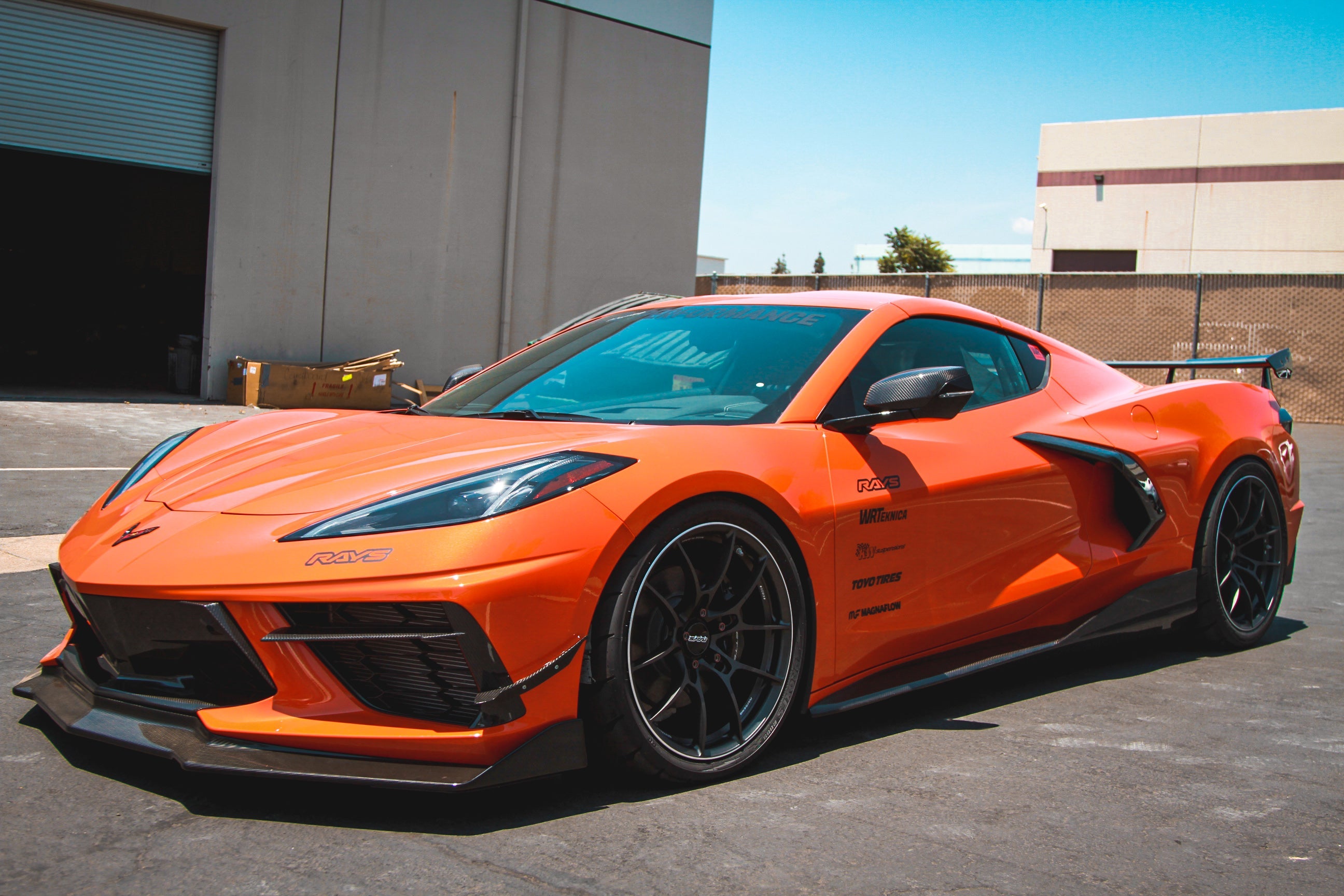 Kit aerodinámico de fibra de carbono APR (Chevrolet Corvette C8 2020+)