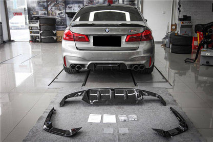 Faldón trasero de fibra de carbono estilo BMW F90 M5 D3 (2018-2023) con tapas