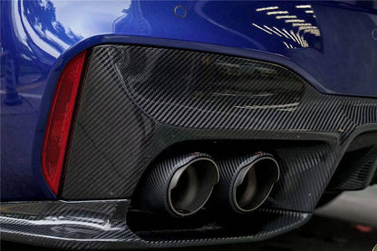 Faldón trasero de fibra de carbono estilo BMW F90 M5 D3 (2018-2023) con tapas