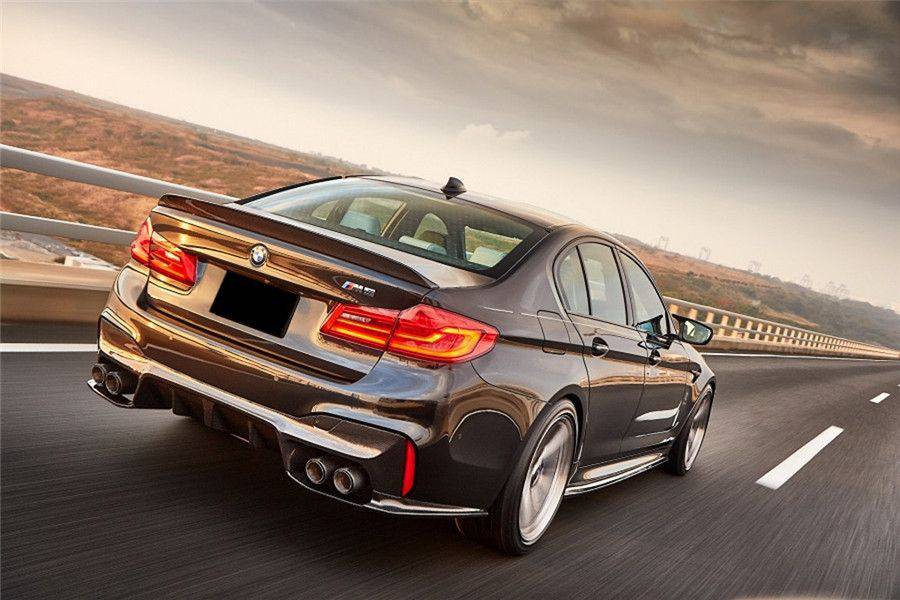 Carbonado 2018-2023 BMW F90 M5 D3 Style Carbon Fiber Turnk Spoiler