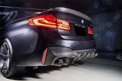 Faldón trasero de fibra de carbono estilo BMW F90 M5 D3 (2018-2023) con tapas