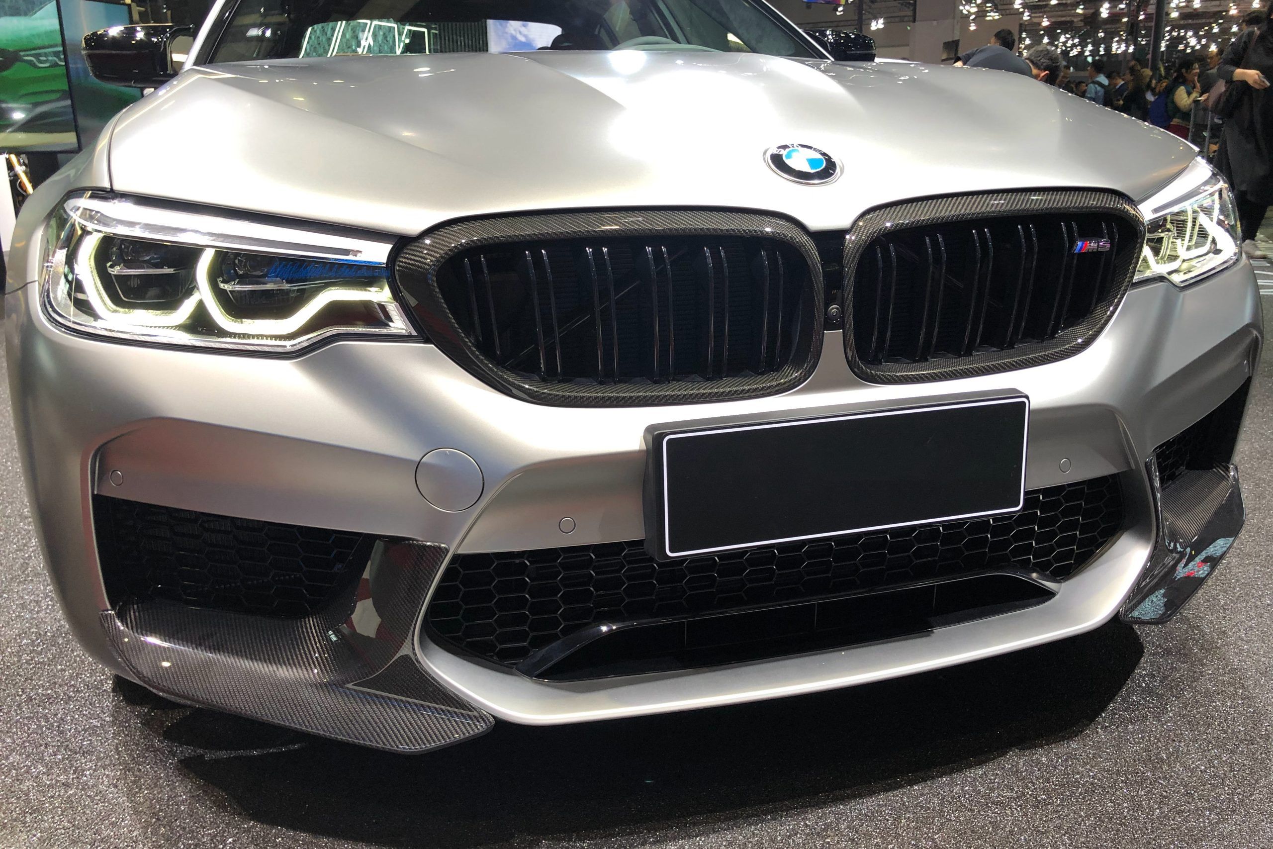 Carbonado 2018-2020 BMW F90 M5 And Competition MP Style Carbon Fiber Front Splitters (NOT LCI)