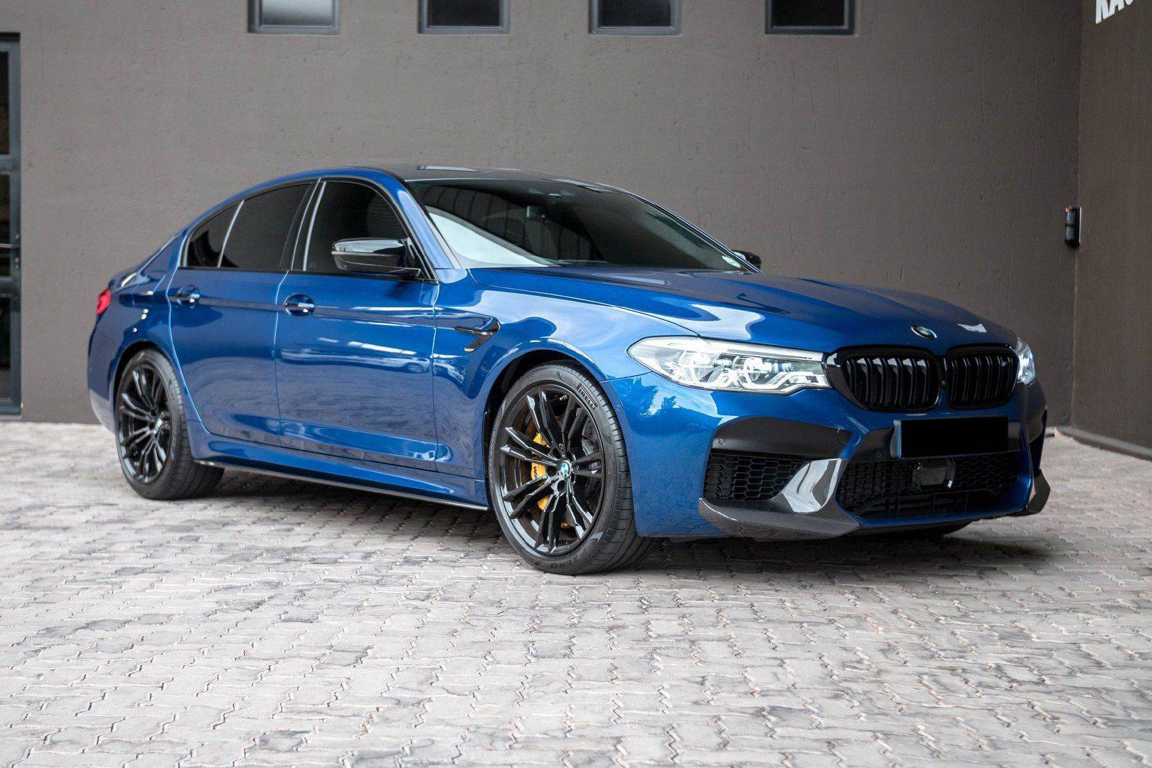 Carbonado 2018-2023 BMW F90 M5 MP Style Carbon Fiber Side Skirts