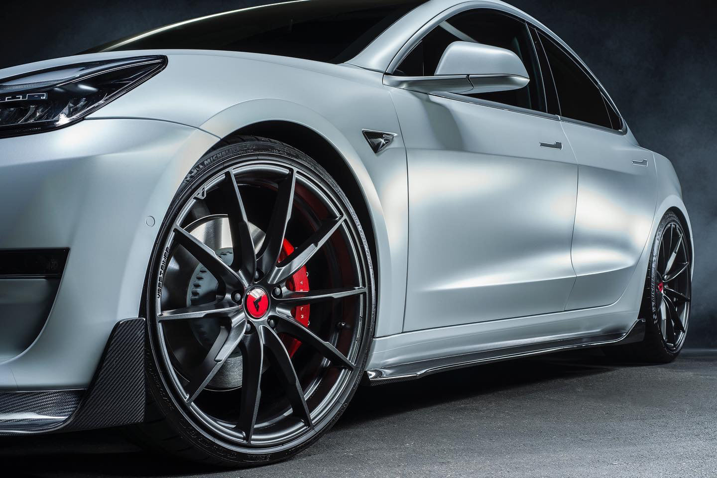 Carbonado 2017-2023 Tesla Model 3 VRS Style Carbon Fiber Side Skirts