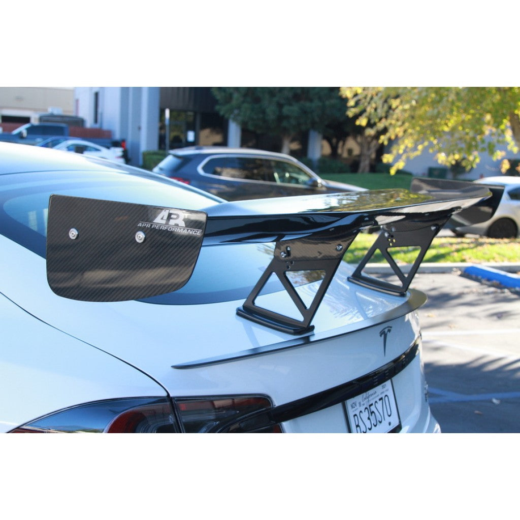 Alerón ajustable de fibra de carbono APR GTC-500 de 180 cm (Tesla Model S Plaid 2021+)