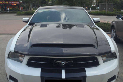 Carbonado 2005-2009 Ford Mustang GT V6 Black Momba BC1 Style Hood