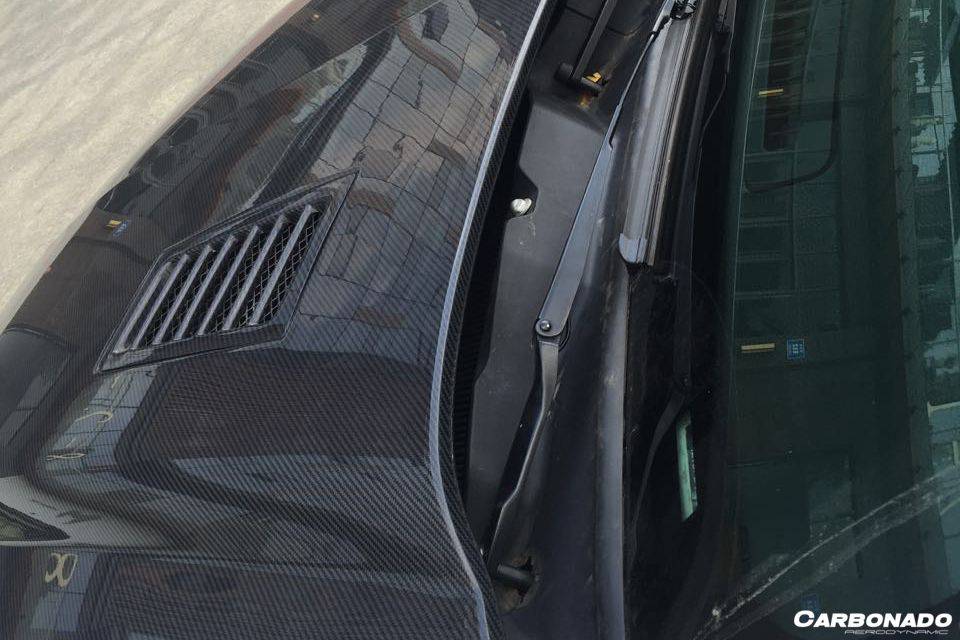 Carbonado 2005-2009 Ford Mustang GT V6 Black Momba BC1 Style Hood