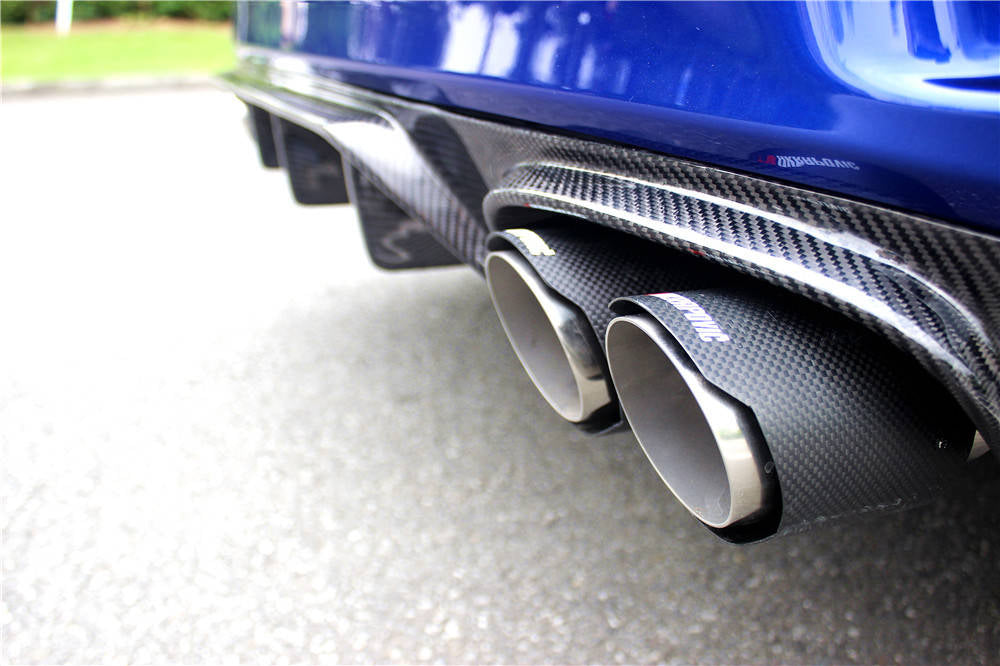 Carbonado 2015-2020 Lexus GS & GSF AM Style Carbon Fiber Rear Lip With exhaust tips