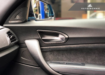 Juego de molduras interiores de carbono seco para manijas de puerta AutoTecknic - F87 M2 | F22 Serie 2 | F20 Serie 1