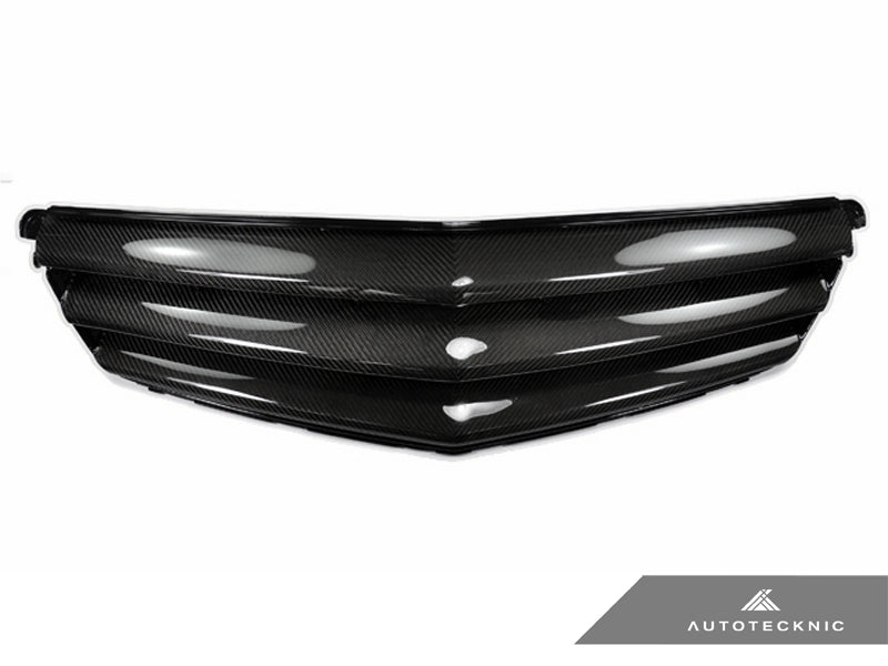 Parrilla delantera de fibra de carbono de repuesto AutoTecknic - Mercedes Benz W204 Clase C Sedán (2008-2013) (ATK-MB-0168-CF)