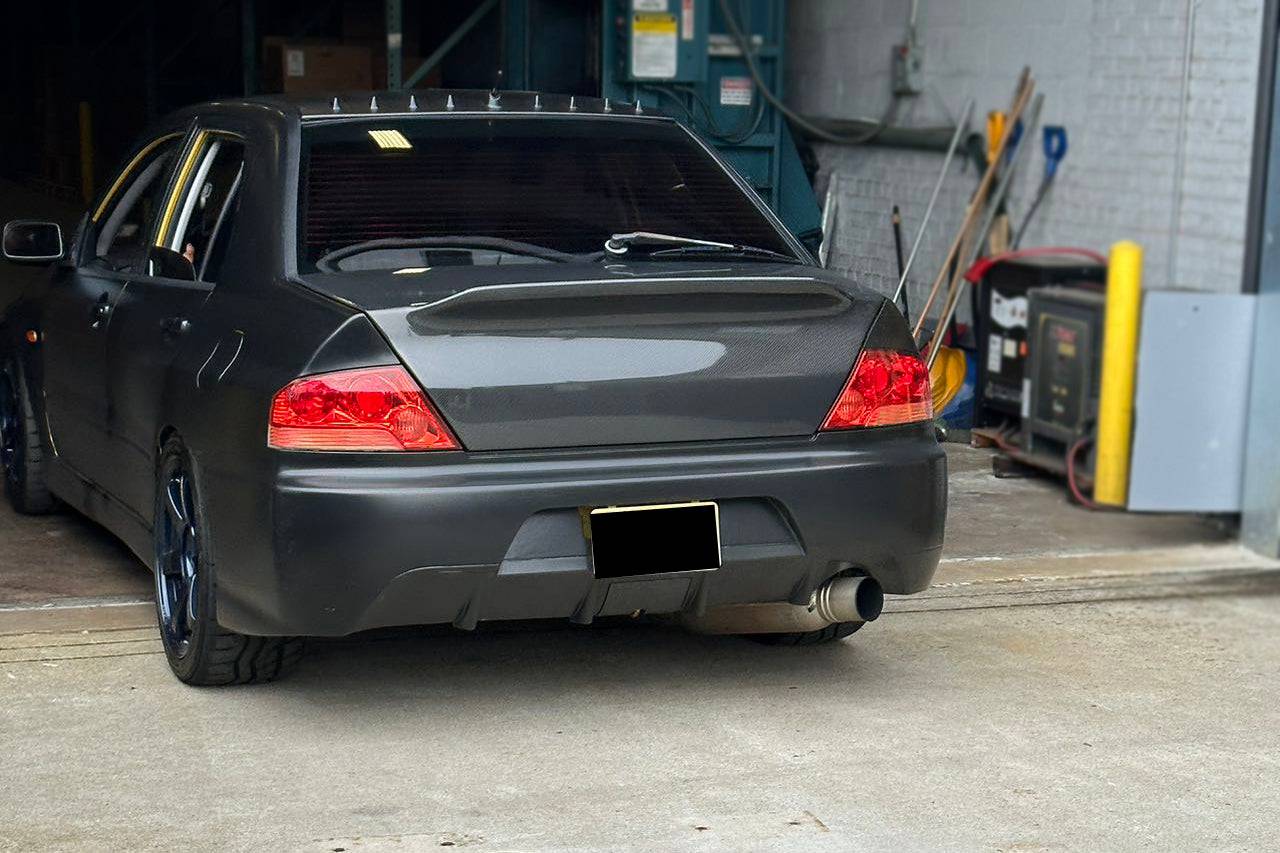 Carbonado 2003-2006 Mitsubishi Evo 7 8 9 DLK Style Carbon Fiber Trunk