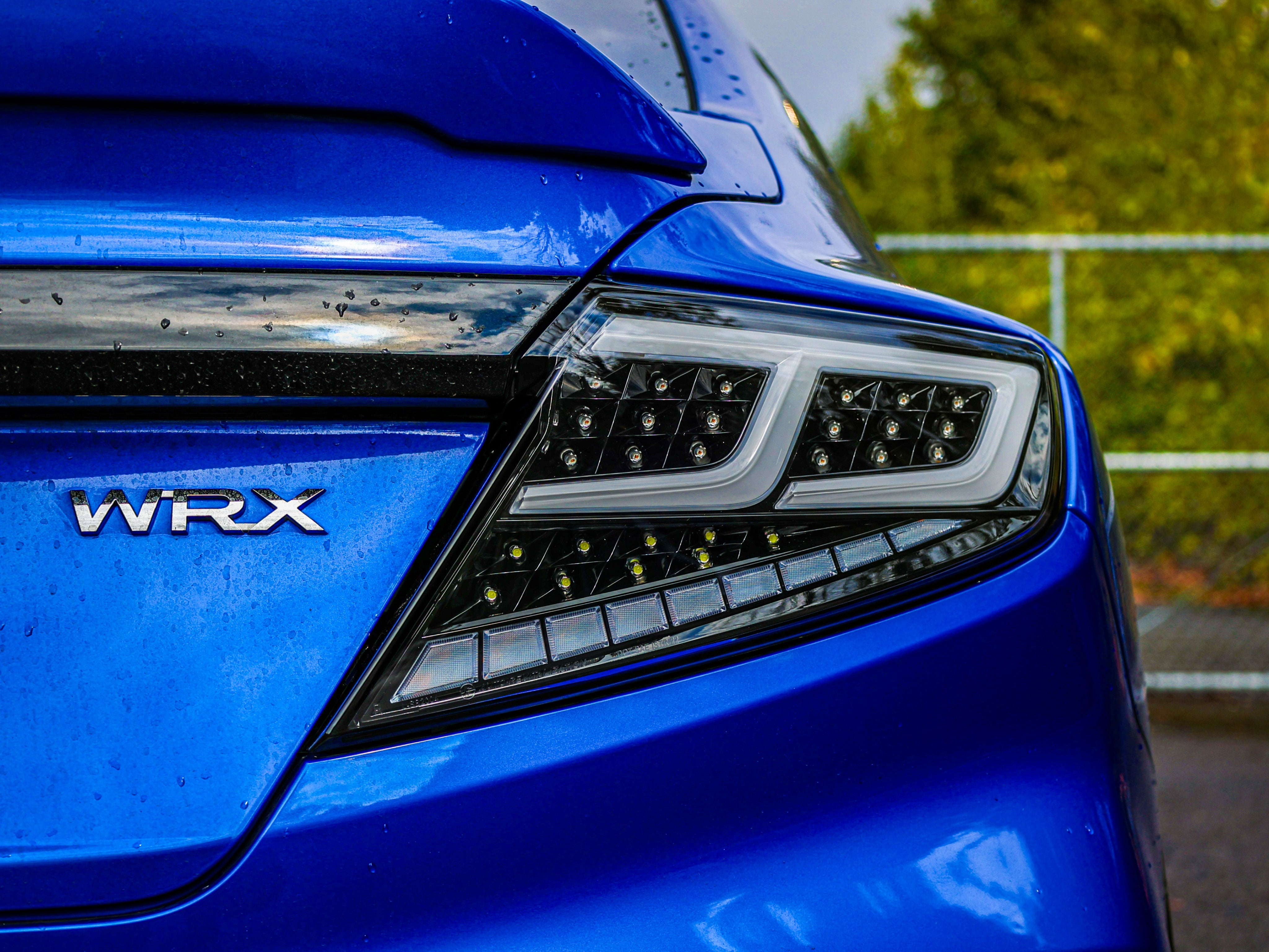 Luces traseras LED OLM Spec-AR (lente transparente/base negra/barra blanca) - WRX 2022+