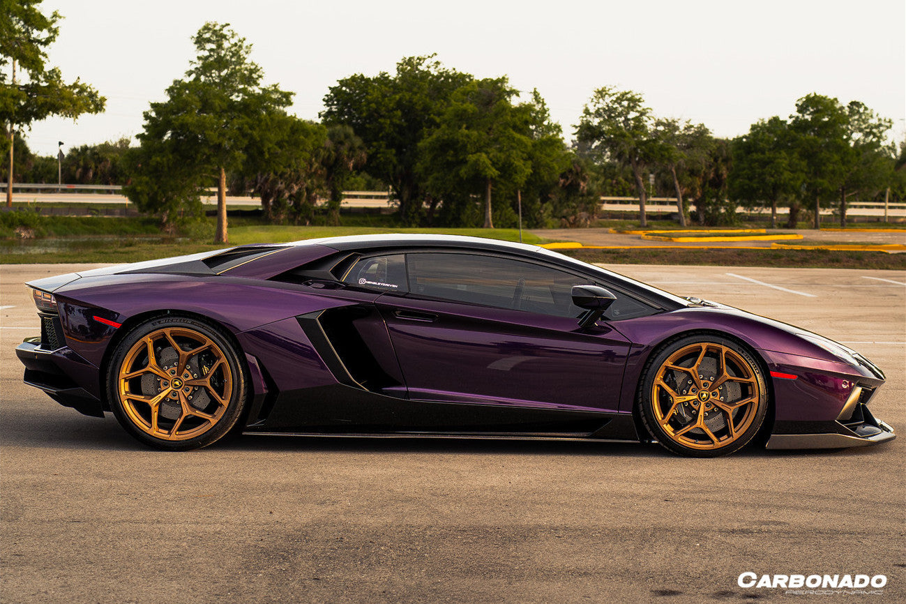 Faldones laterales de fibra de carbono estilo DM para Lamborghini Aventador LP700 Coupé Roadster Carbonado 2011-2016