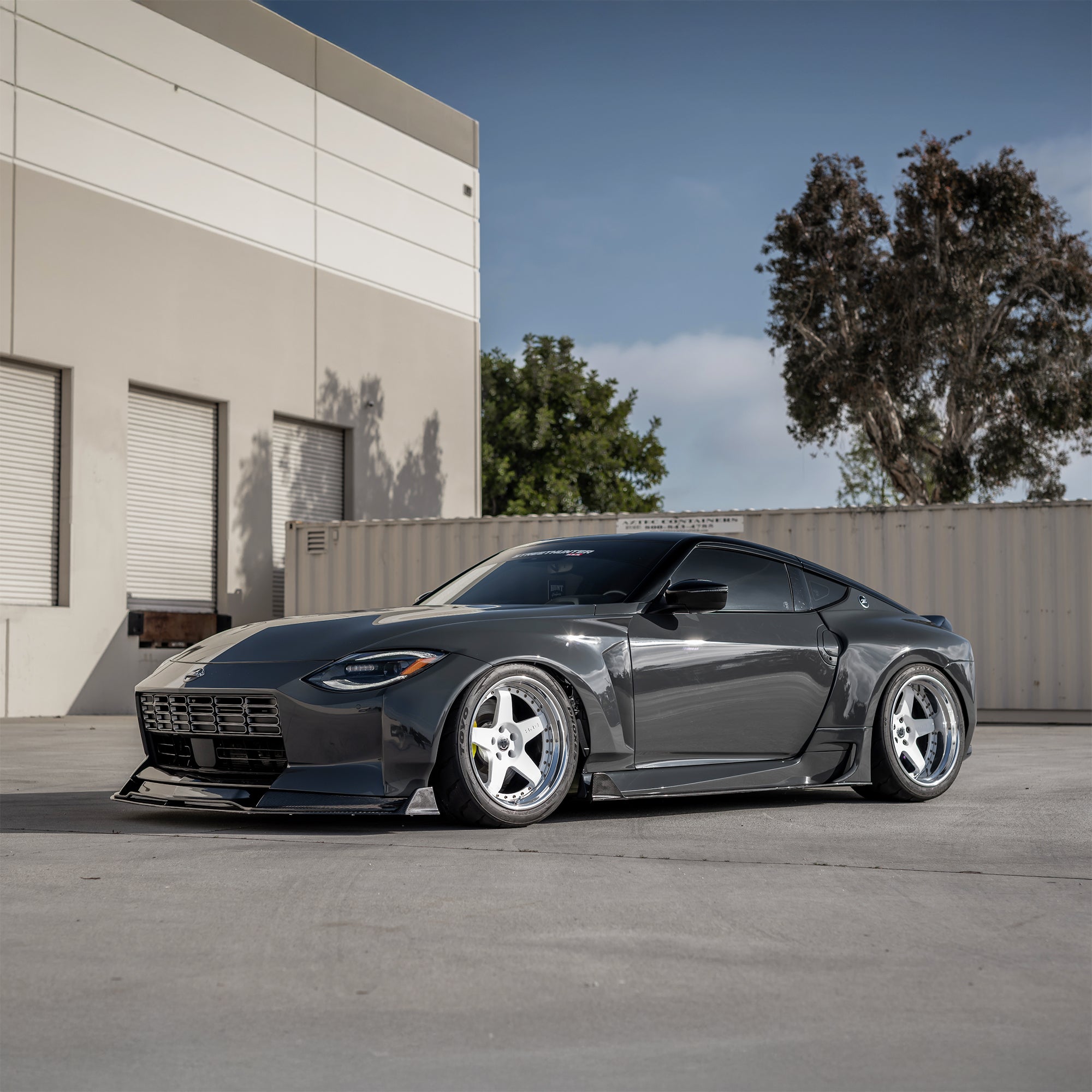 Street Hunter Nissan Z Wide Body Kit