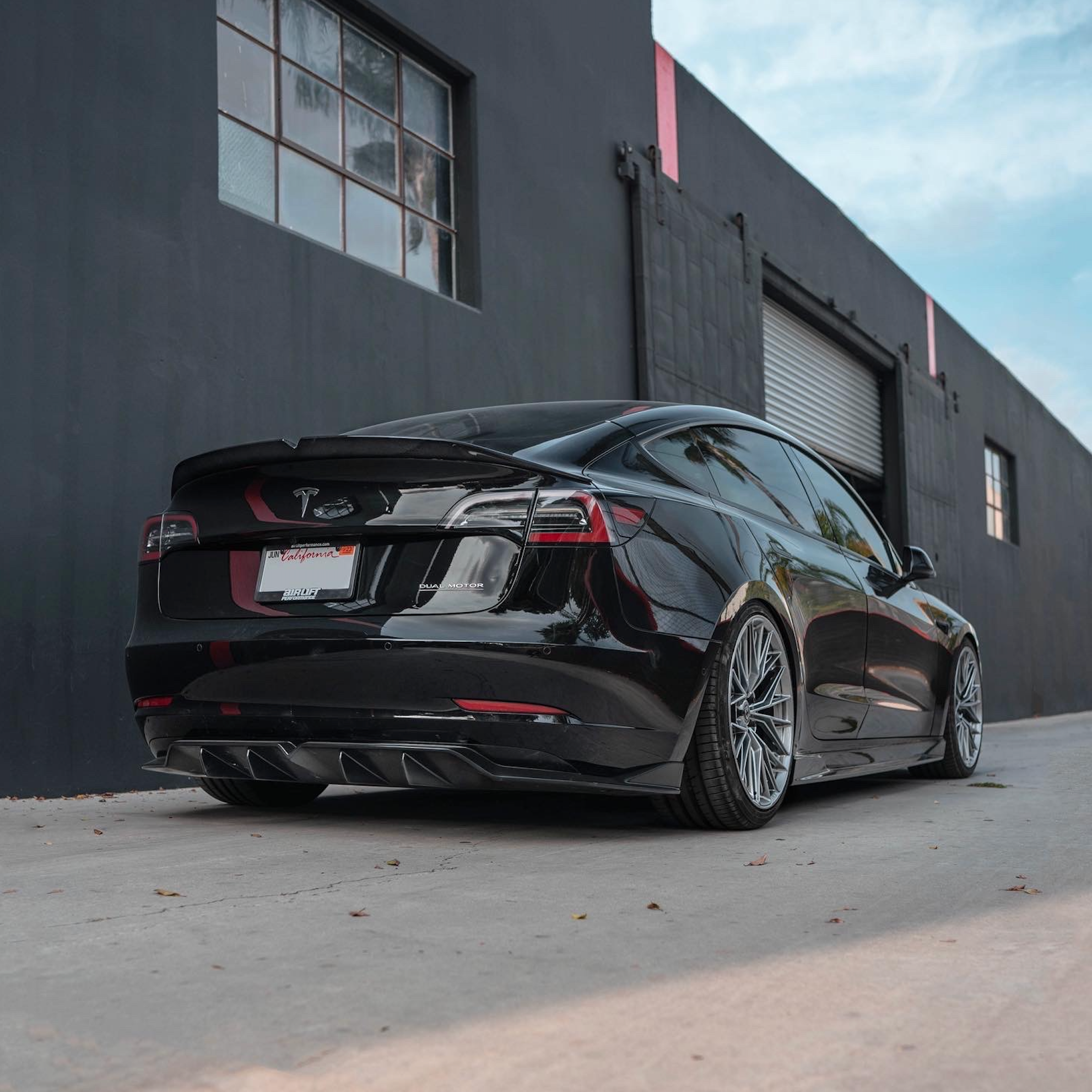 Street Hunter Tesla Model 3 Diffuser