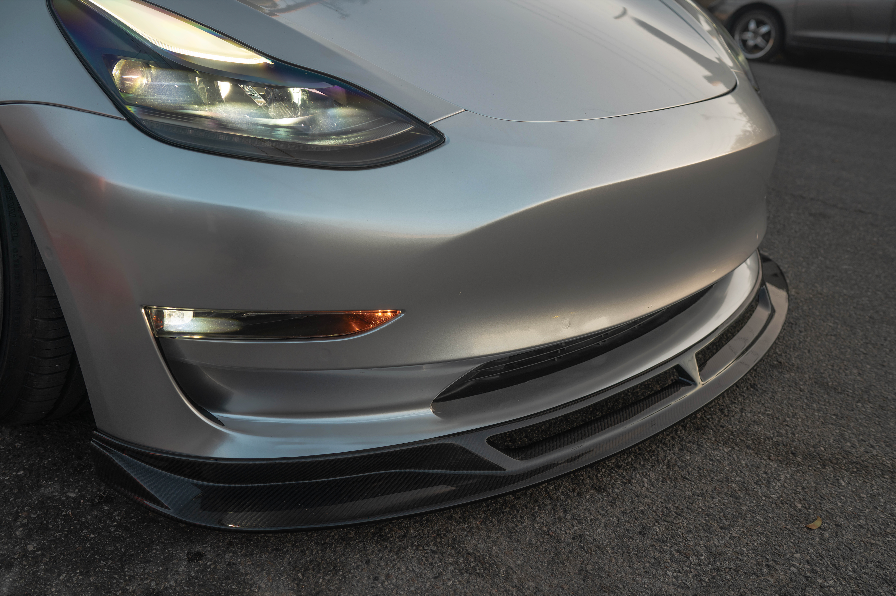 Street Hunter Tesla Model 3 Front Lip