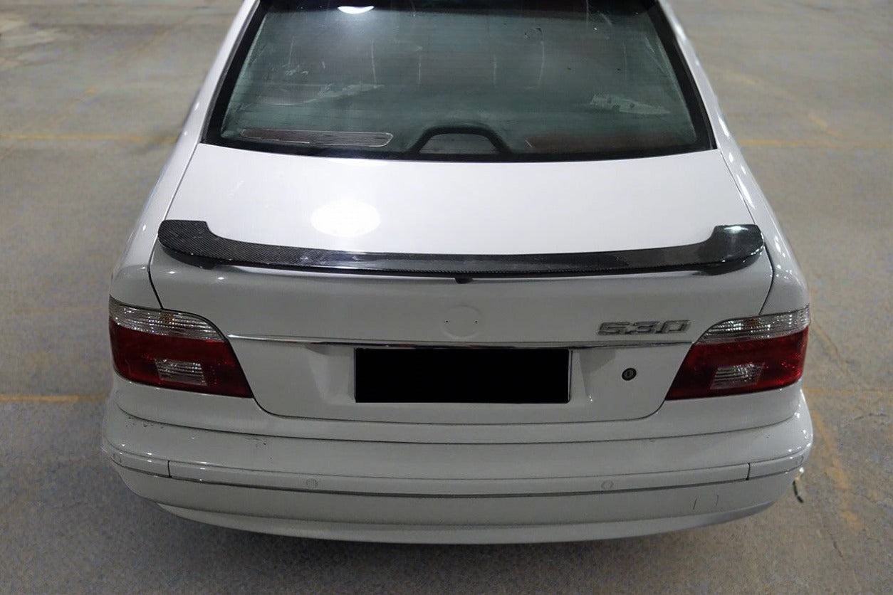 Carbonado 1997-2003 BMW 5 Series E39 MT Style Carbon Fiber Turnk Spoiler